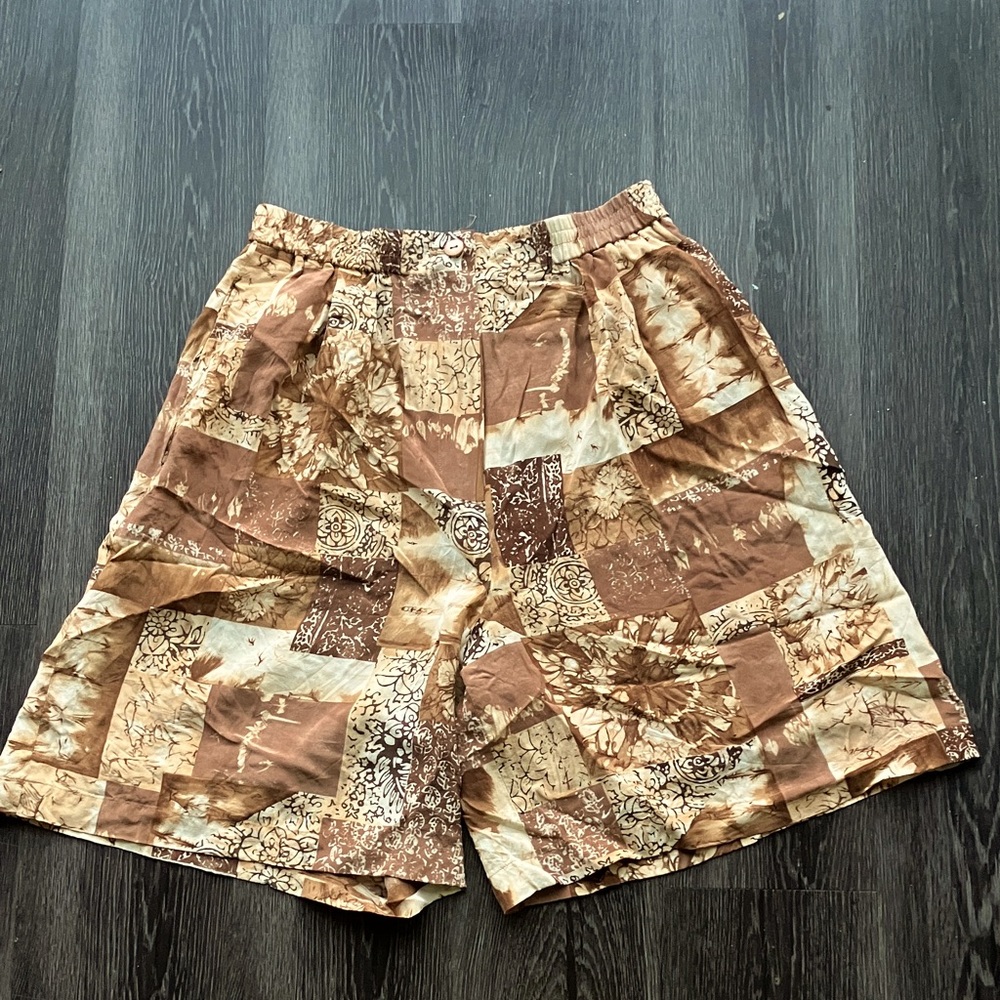 Vintage 90s 100% Silk Brown Beige Abstract Botanical Patchwork Summery Shorts